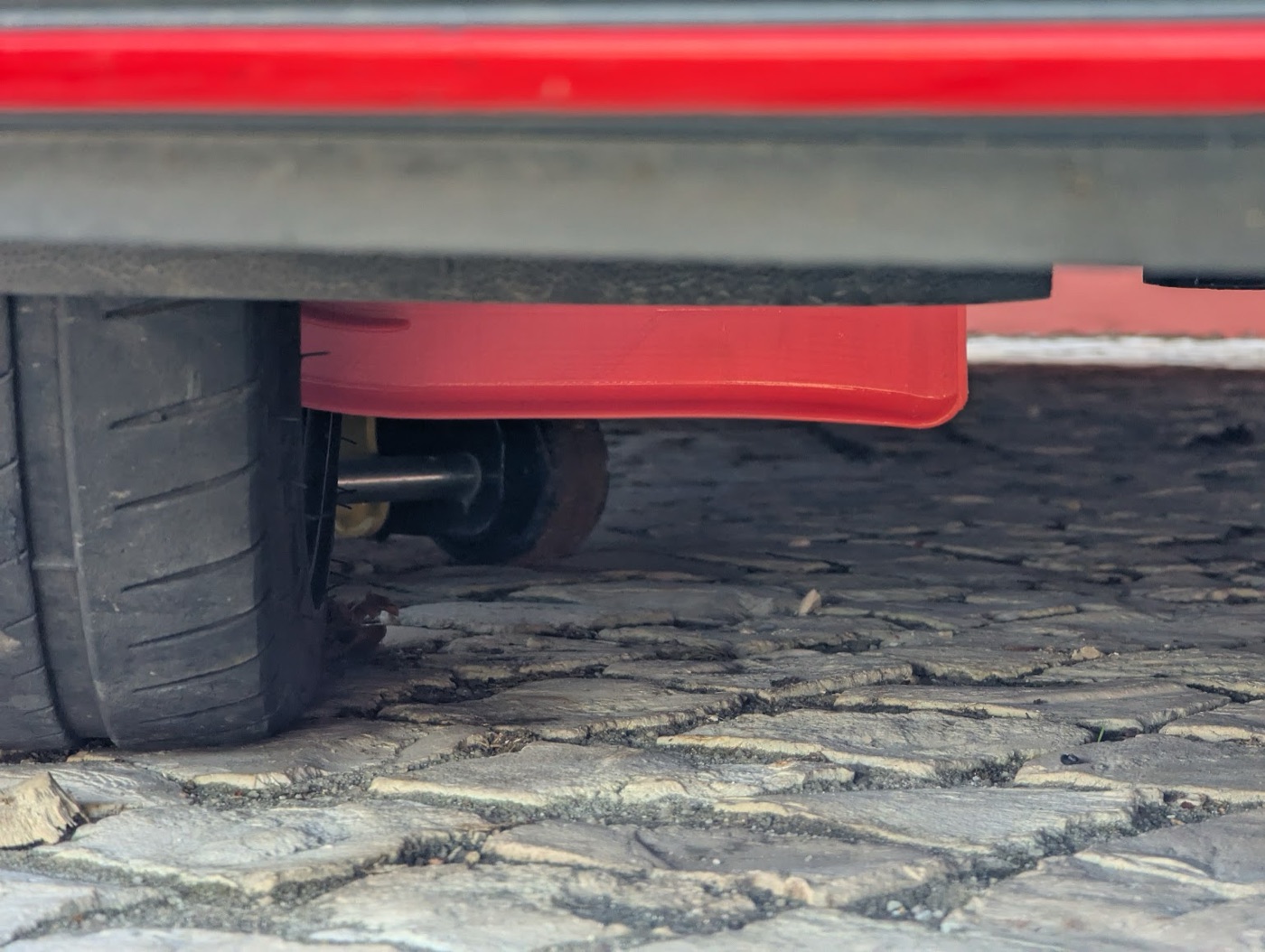 Guide behind the bumper