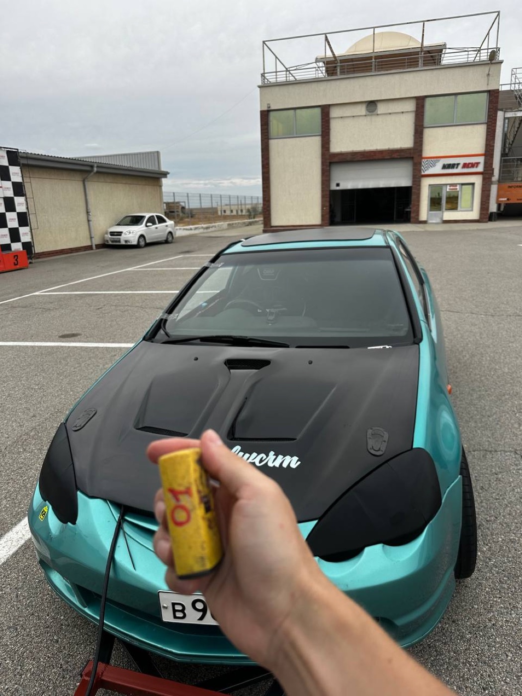 DC5 cap — side view